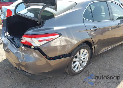 2018 Toyota Camry Le from USA, damaged, VIN 4T1B11HK9JU546979